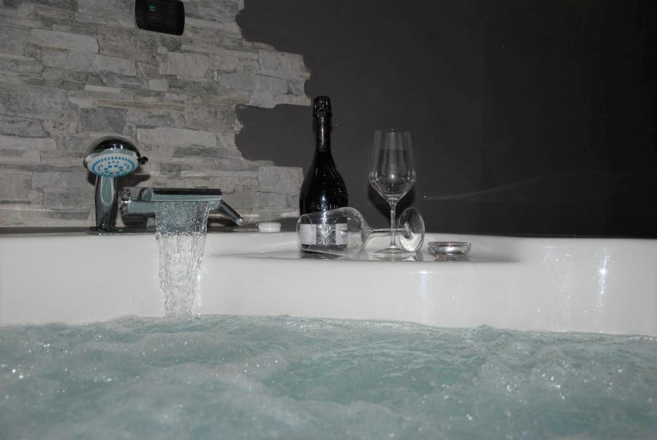 Four Season Winter Room Cefalu Bagian luar foto